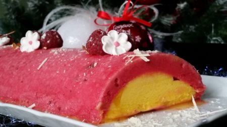 buche de Noel glacée framboise-mangue